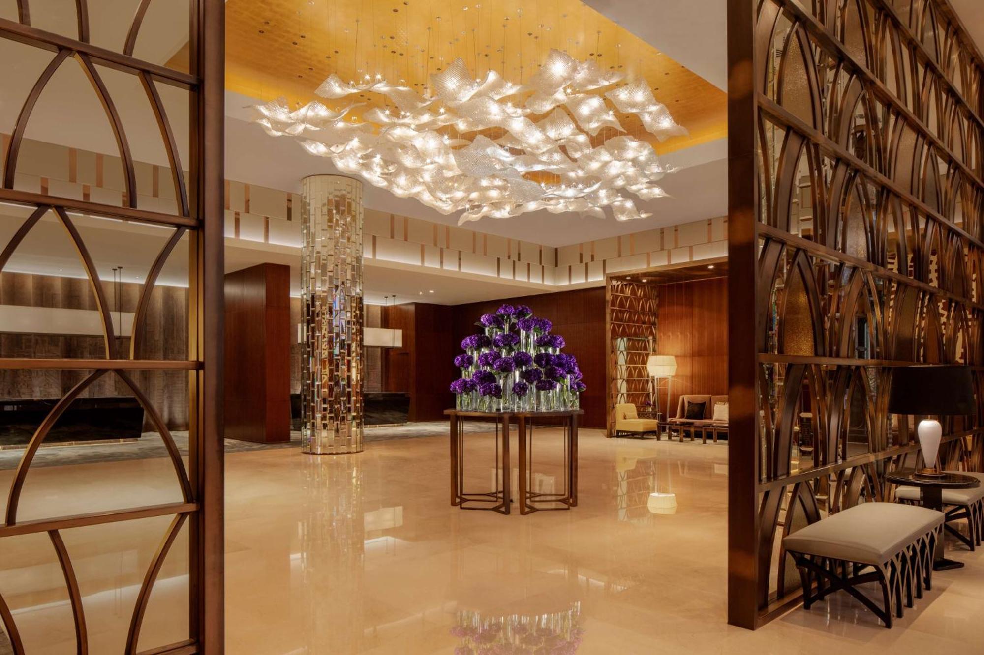 Hyatt Regency Riyadh Olaya Εξωτερικό φωτογραφία The lobby of the hotel