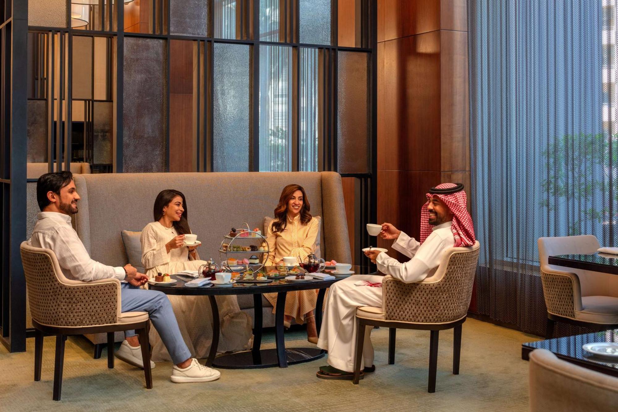 Hyatt Regency Riyadh Olaya Εξωτερικό φωτογραφία The Lounge at the Ritz-Carlton, DIFC