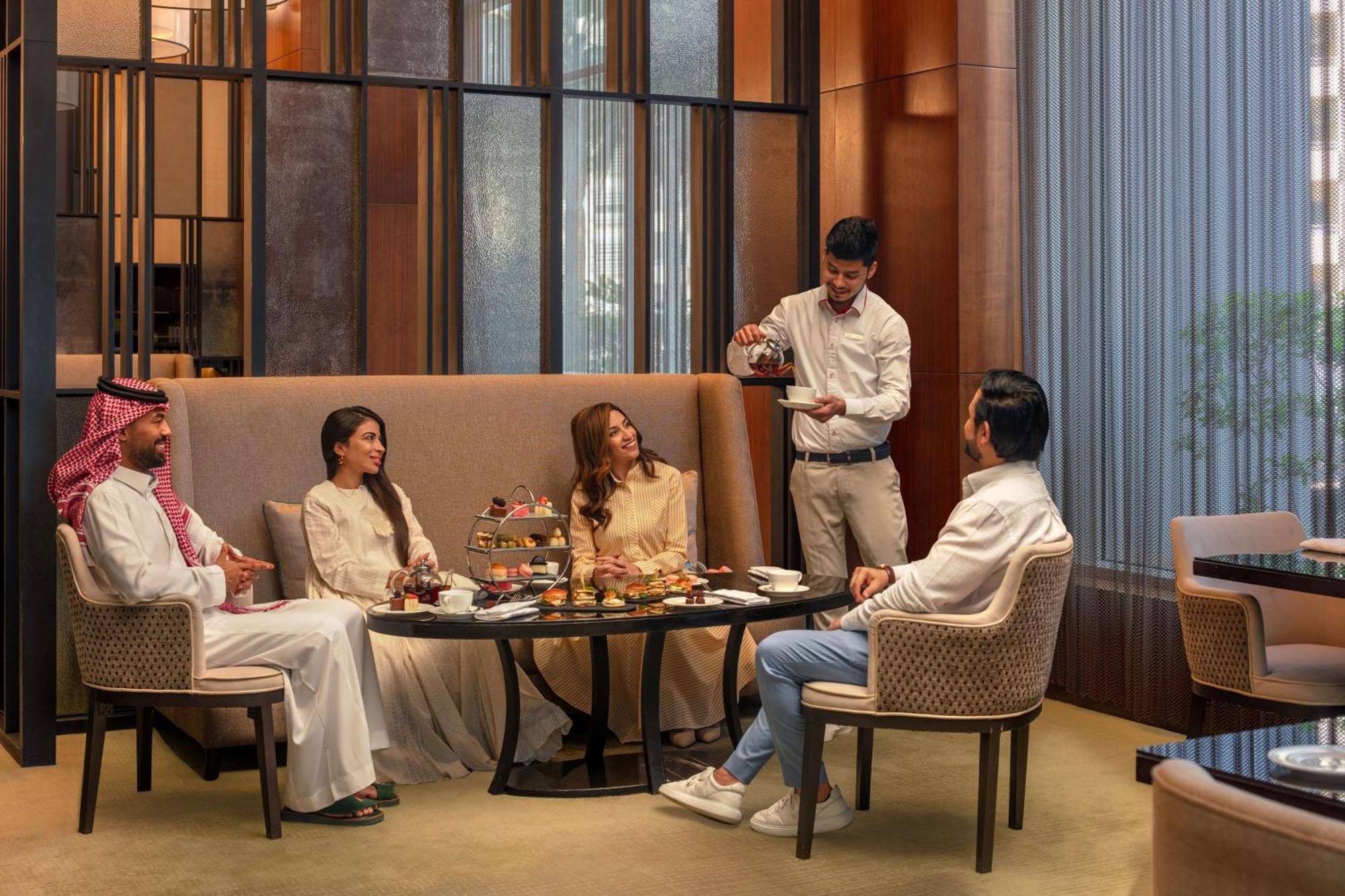 Hyatt Regency Riyadh Olaya Εξωτερικό φωτογραφία The Lounge at the Ritz-Carlton, Riyadh