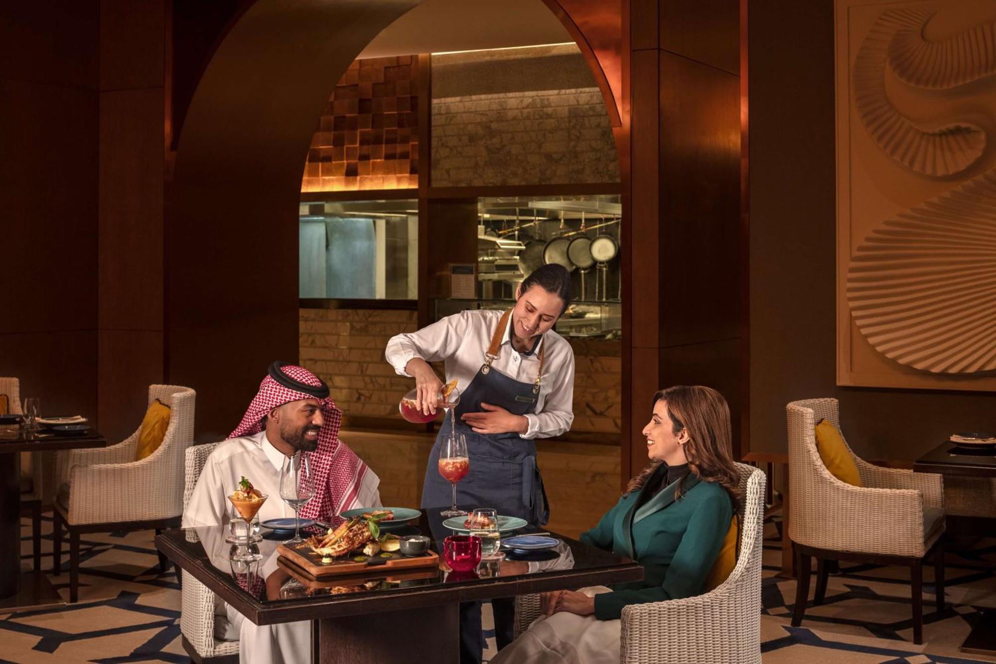 Hyatt Regency Riyadh Olaya Εξωτερικό φωτογραφία A restaurant in Riyadh